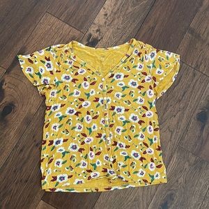 Floral blouse size small